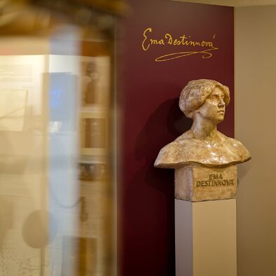 The Emmy Destinn Rooms