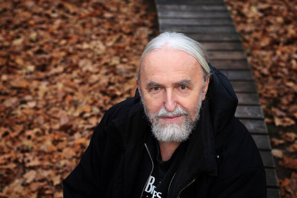prof. PhDr. Jaroslav Čechura, DrSc., autor knihy Božena Němcová ČESKÝ MÝTUS.