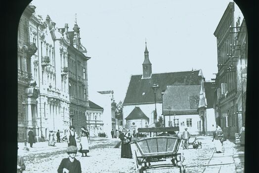 24. 3. 2026 Tisková zpráva k výstavě Starou cestou od Prahy